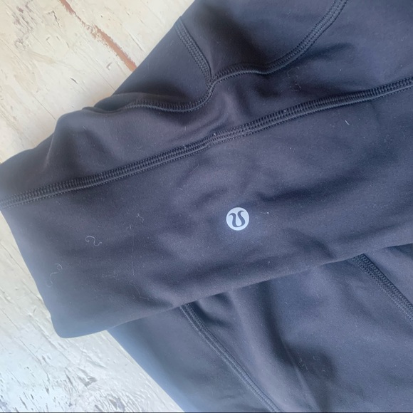Lululemon Everlux tights - Picture 2 of 2